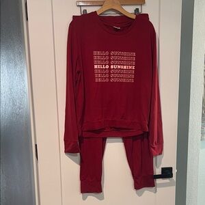 Women's 'Hello Sunshine' Long Sleeve Pajama Set - Burgundy